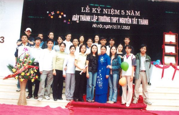 Một số hình ảnh kí ức về trường của cựu học sinh Nguyễn Tất Thành (phần 2)